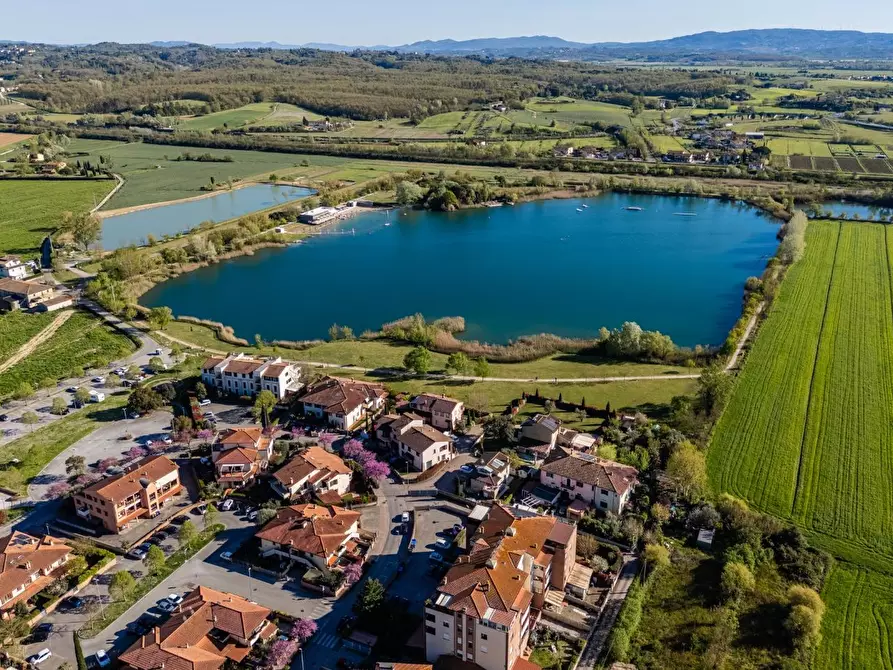 Immagine 20 di Appartamento in vendita  a Pontedera