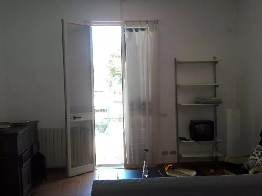 Immagine 5 di Appartamento in affitto  a Camaiore