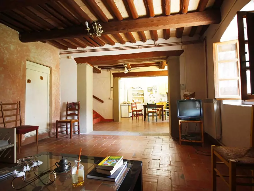 Immagine 5 di Casa colonica in vendita  a Vinci
