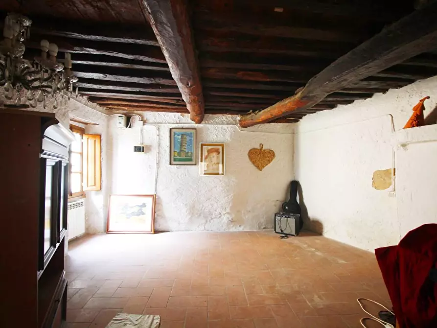 Immagine 12 di Casa colonica in vendita  a Vinci