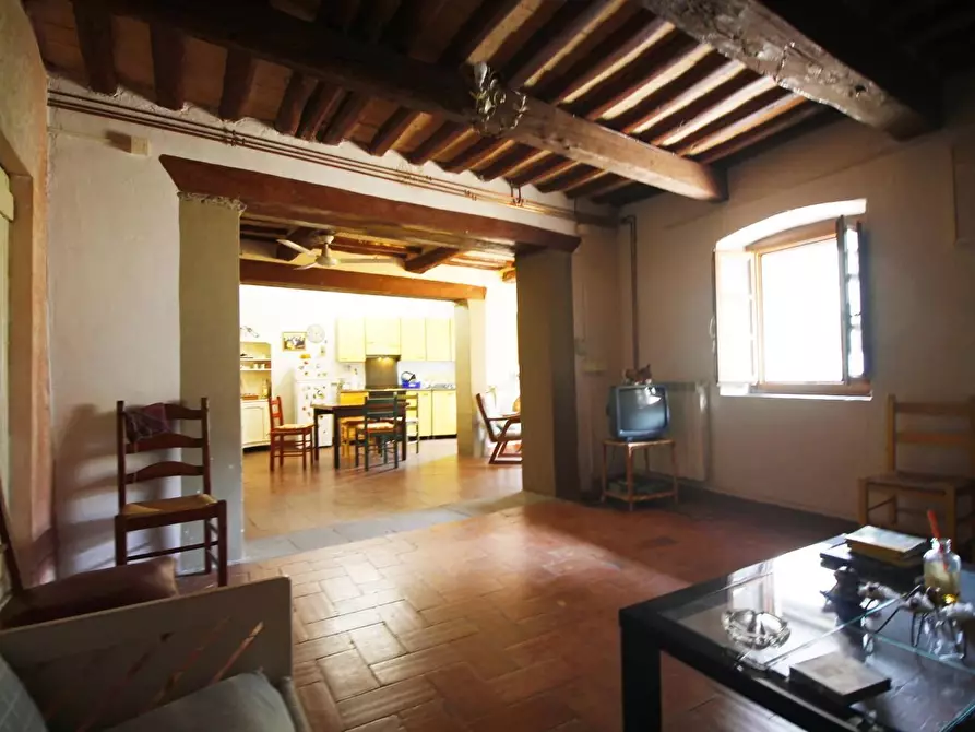 Immagine 11 di Casa colonica in vendita  a Vinci