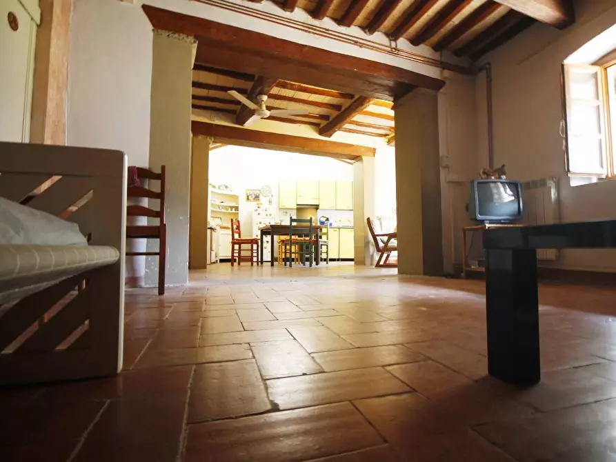 Immagine 2 di Casa colonica in vendita  a Vinci