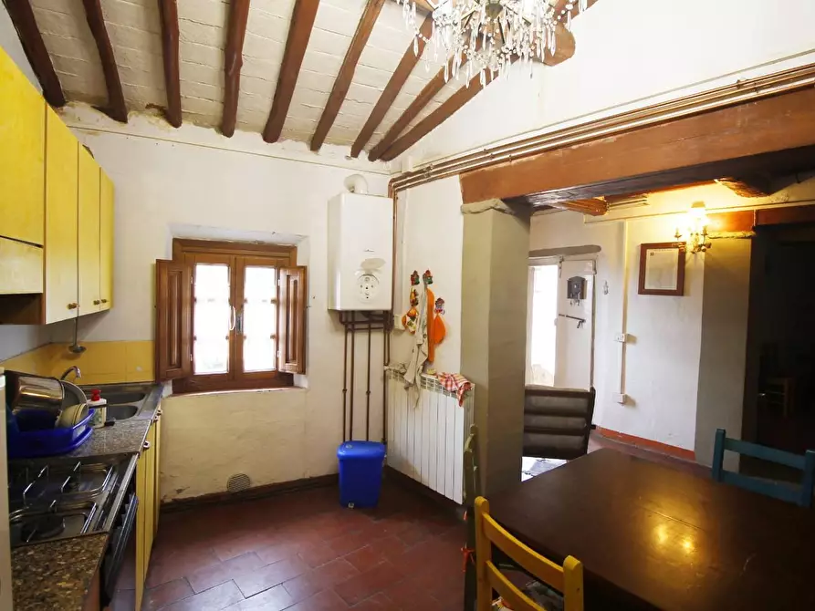 Immagine 8 di Casa colonica in vendita  a Vinci