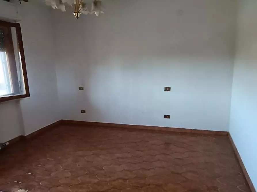 Immagine 14 di Villetta a schiera in vendita  a Vecchiano