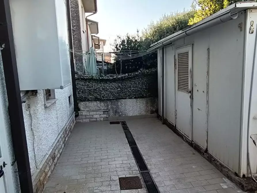 Immagine 20 di Villetta a schiera in vendita  a Vecchiano