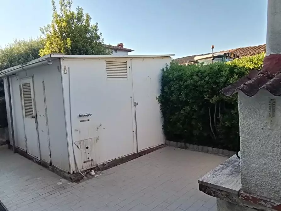 Immagine 21 di Villetta a schiera in vendita  a Vecchiano