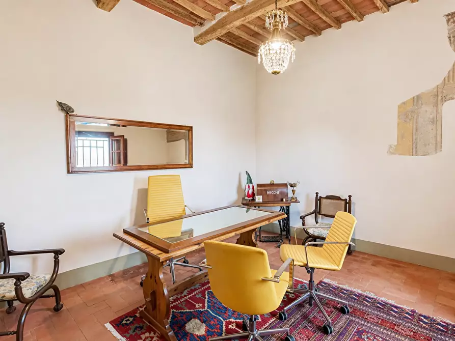Immagine 35 di Villa in vendita  a San Miniato