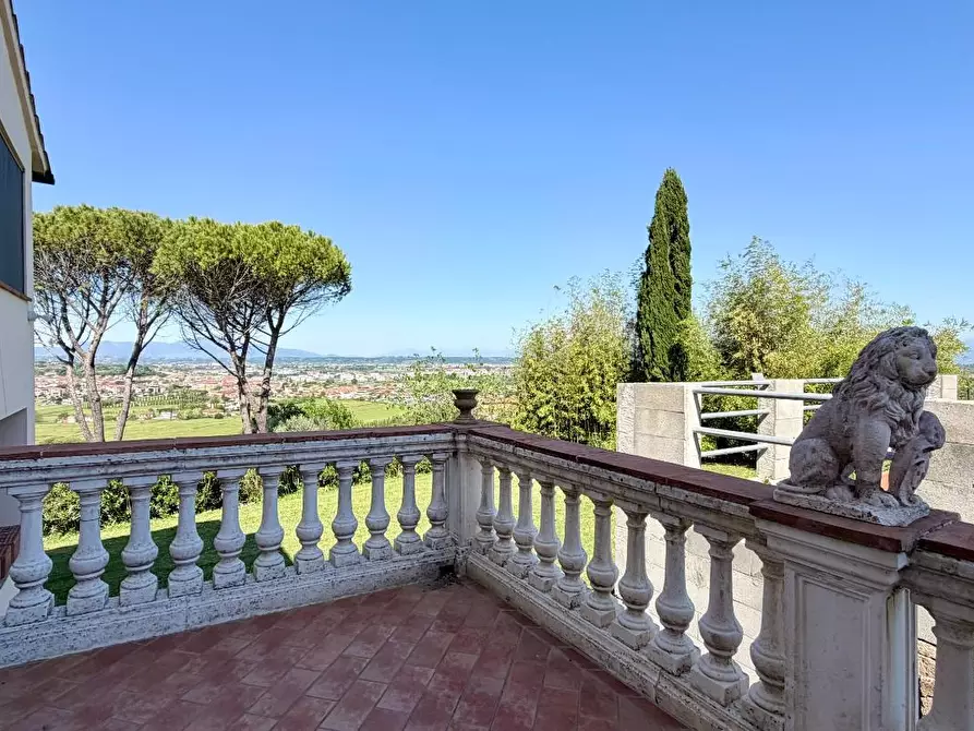 Immagine 21 di Villa in vendita  a San Miniato