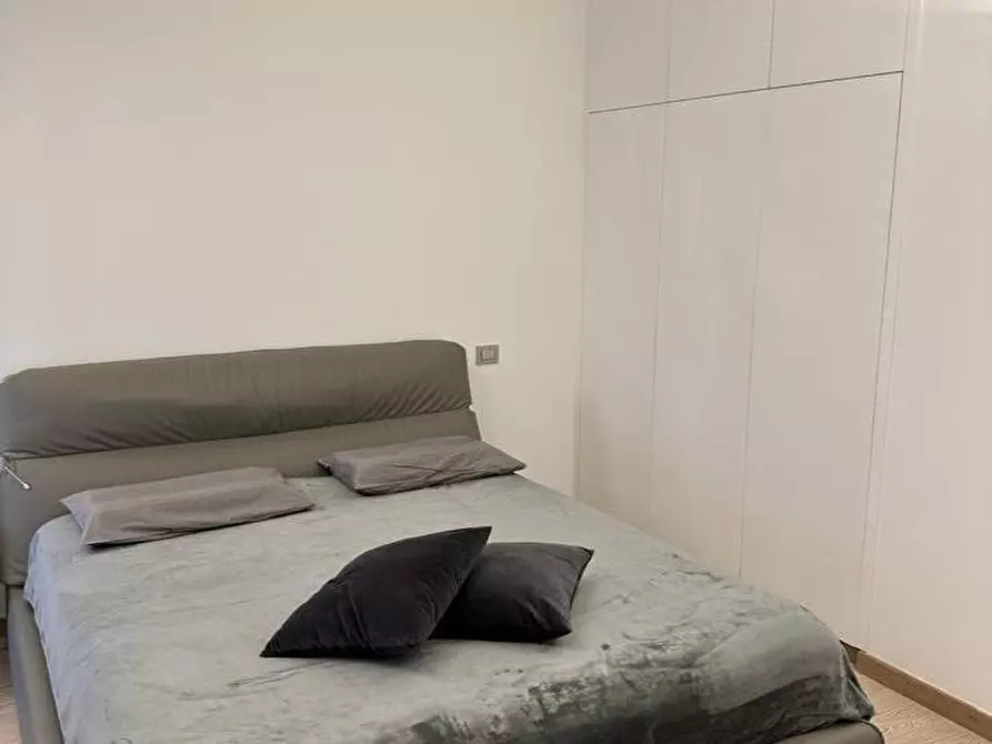 Immagine 10 di Mansarda in vendita  a Camaiore