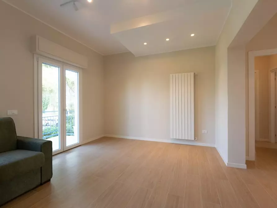 Immagine 3 di Appartamento in vendita  a Forte Dei Marmi