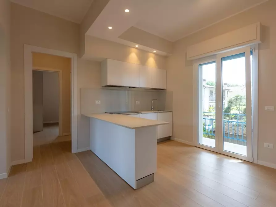 Immagine 19 di Appartamento in vendita  a Forte Dei Marmi