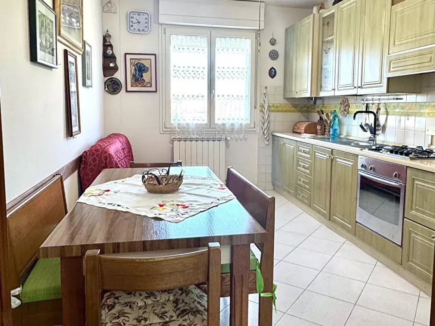 Immagine 11 di Appartamento in vendita  a Empoli