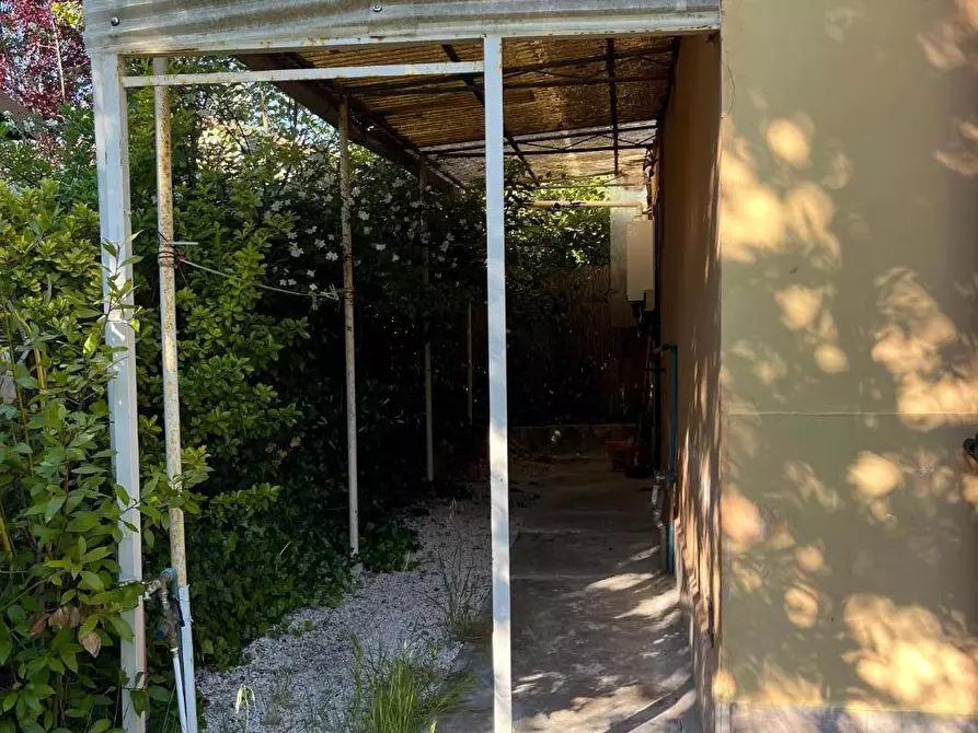 Immagine 6 di Casa semindipendente in vendita  a Massa