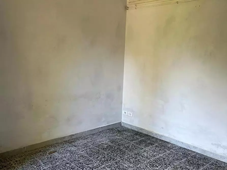 Immagine 13 di Casa semindipendente in vendita  a Massa