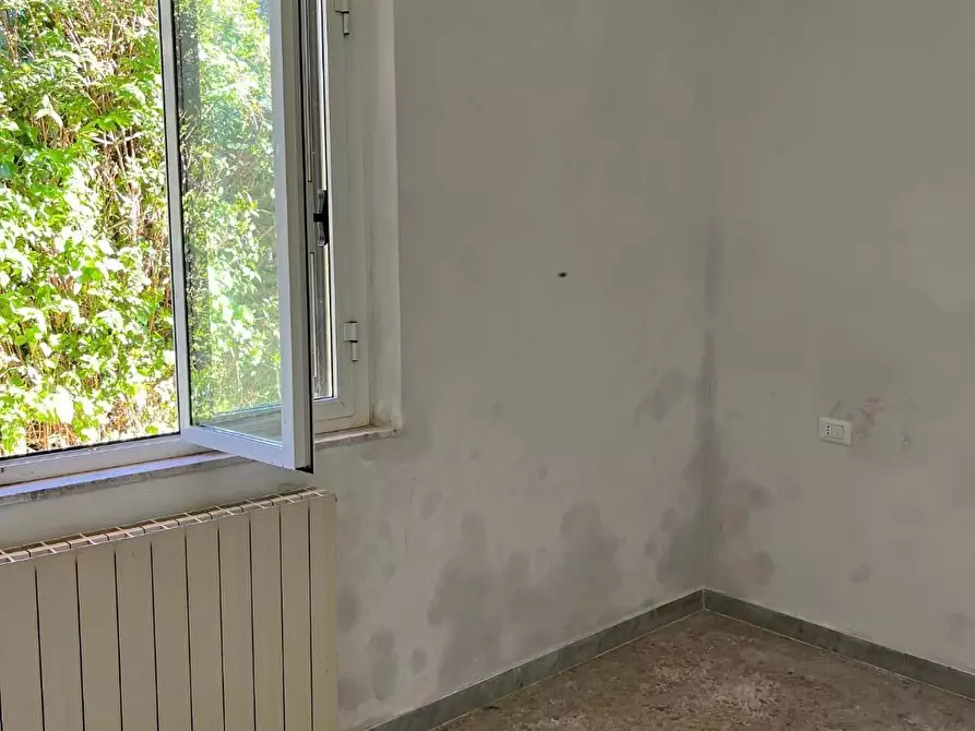 Immagine 12 di Casa semindipendente in vendita  a Massa