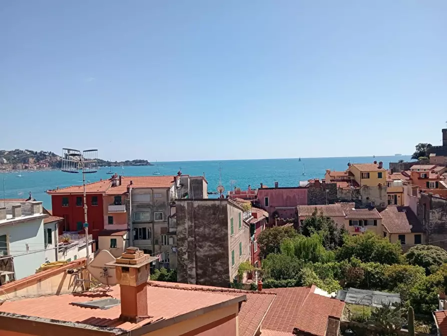 Immagine 1 di Terratetto in vendita  a Lerici