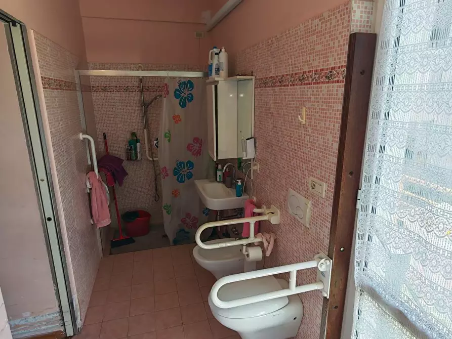 Immagine 30 di Appartamento in vendita  a Chiavari