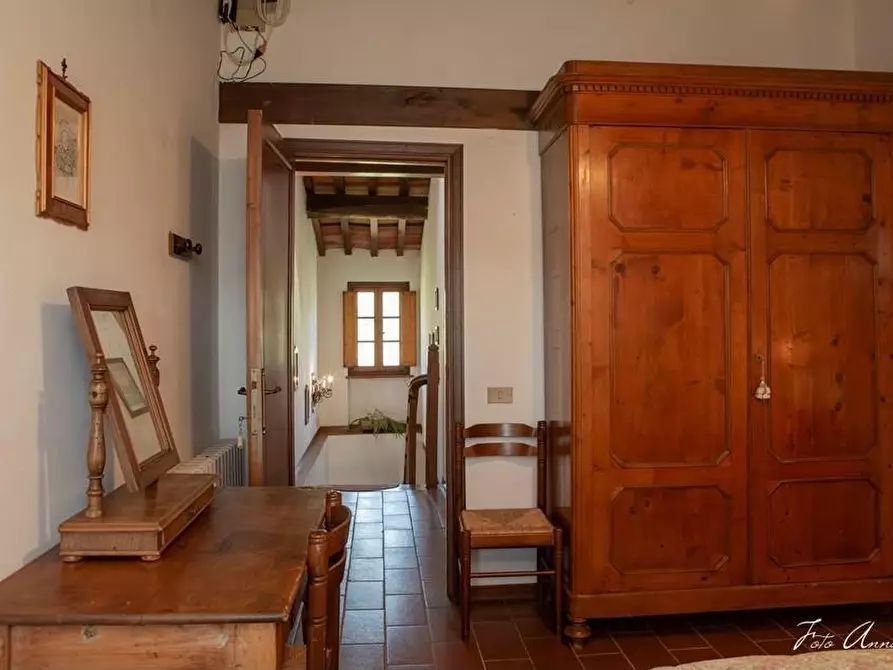 Immagine 56 di Casa colonica in vendita  a Lucca