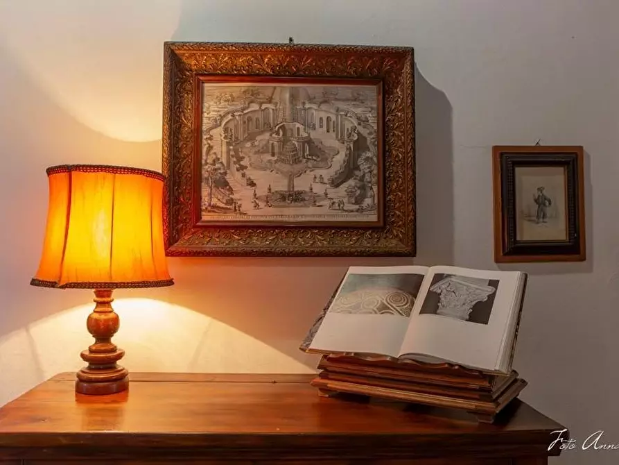 Immagine 42 di Casa colonica in vendita  a Lucca