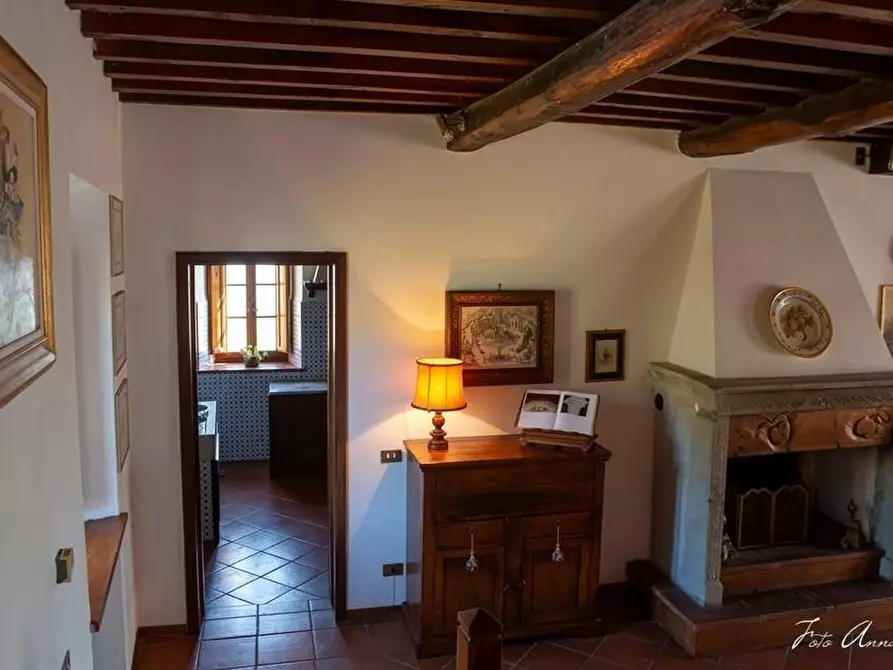 Immagine 77 di Casa colonica in vendita  a Lucca