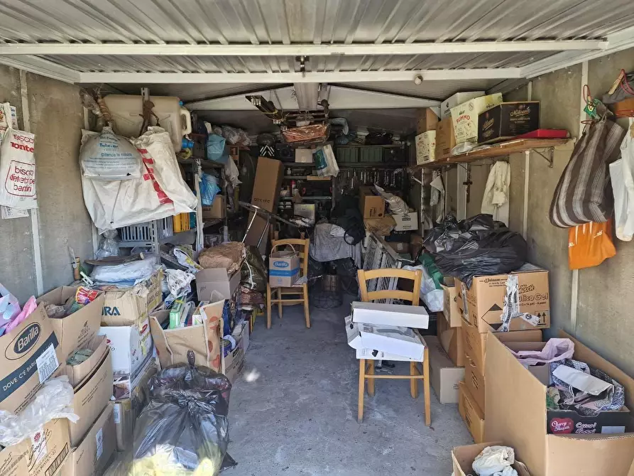 Immagine 12 di Villa in vendita  a Lucca