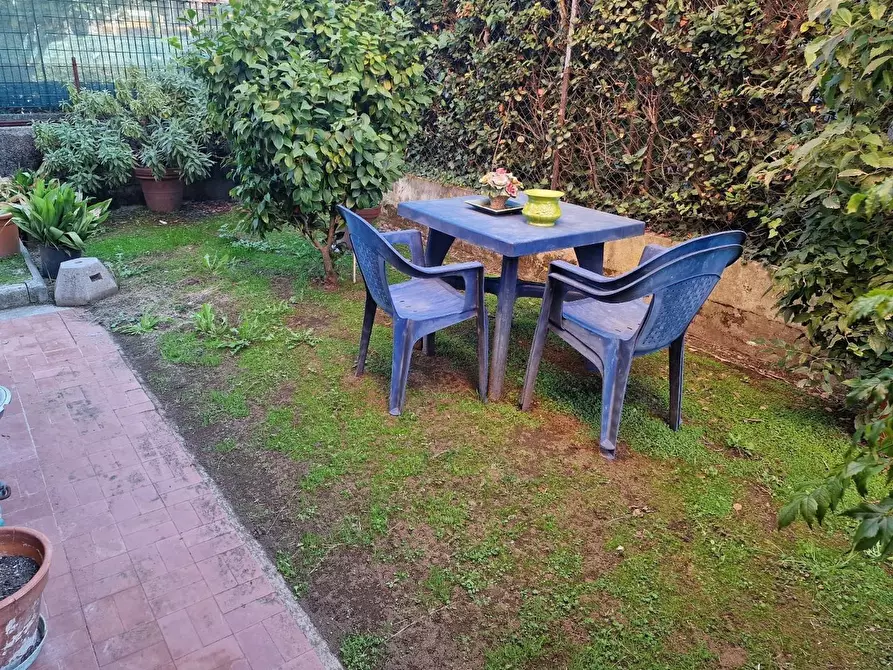 Immagine 3 di Villa in vendita  a Lucca