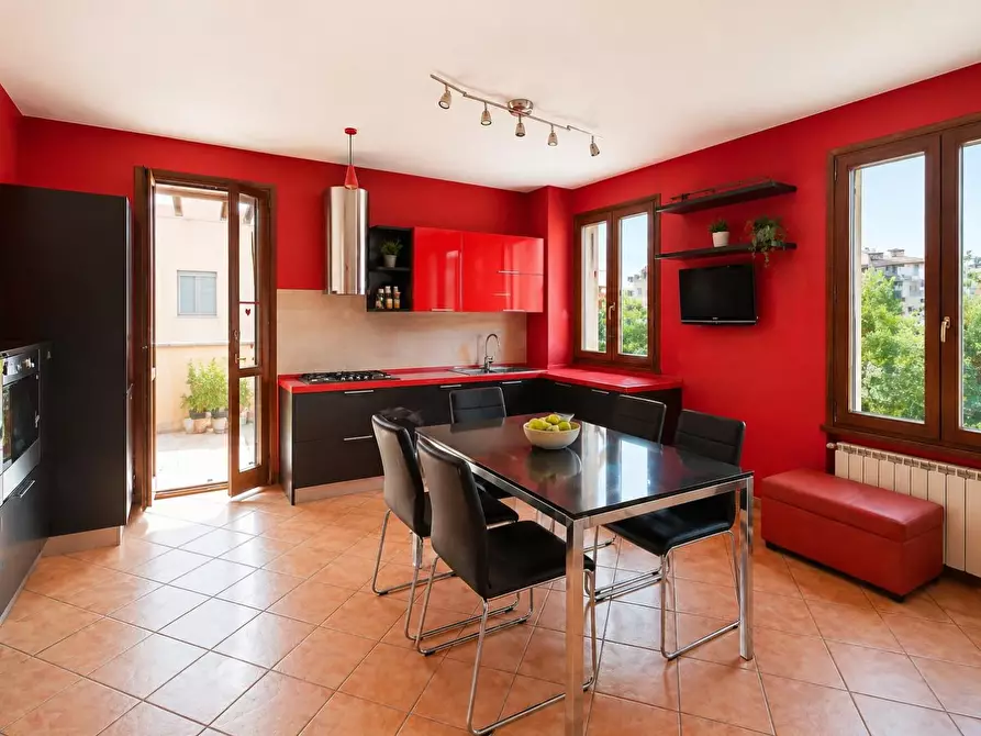 Immagine 3 di Appartamento in vendita  a Pisa