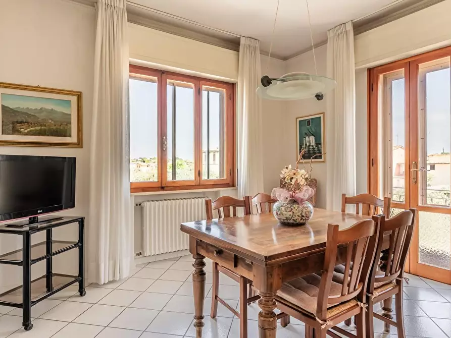 Immagine 16 di Casa indipendente in vendita  a Santa Maria A Monte