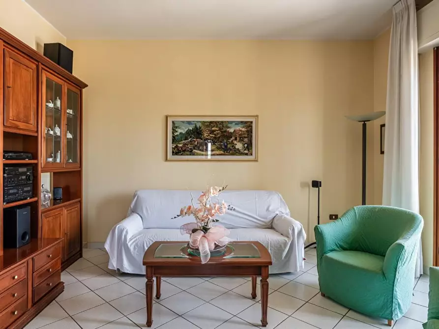 Immagine 19 di Casa indipendente in vendita  a Santa Maria A Monte