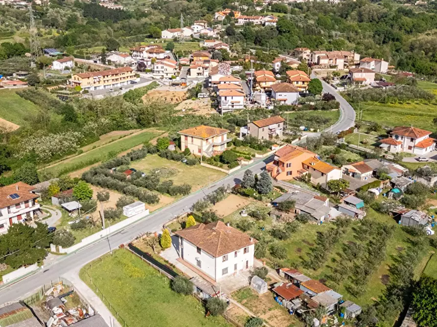 Immagine 28 di Casa indipendente in vendita  a Santa Maria A Monte