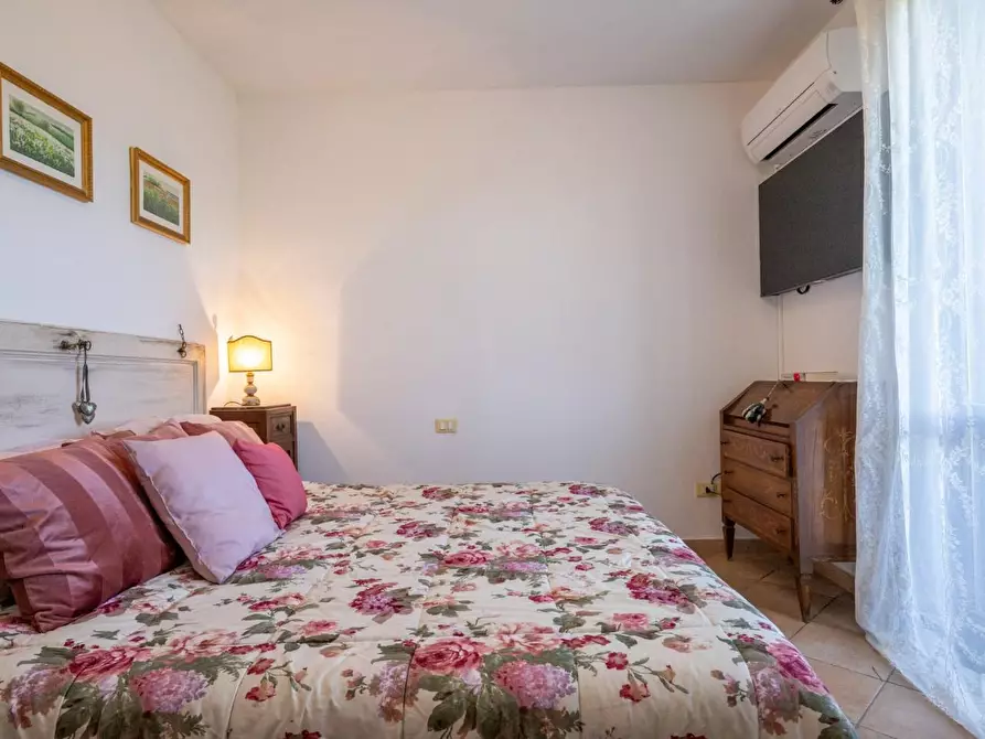 Immagine 59 di Villetta a schiera in vendita  a Cascina