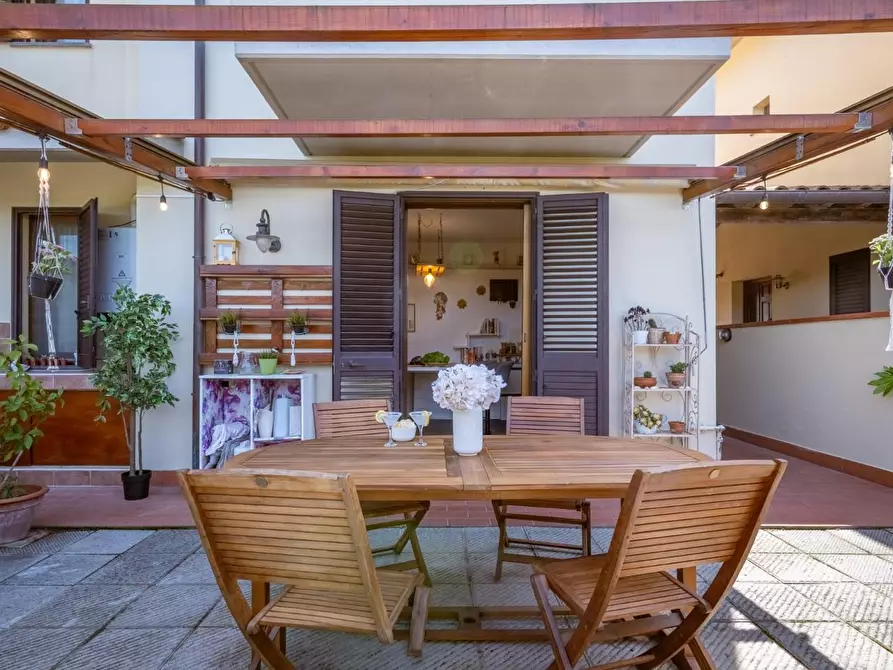 Immagine 34 di Villetta a schiera in vendita  a Cascina