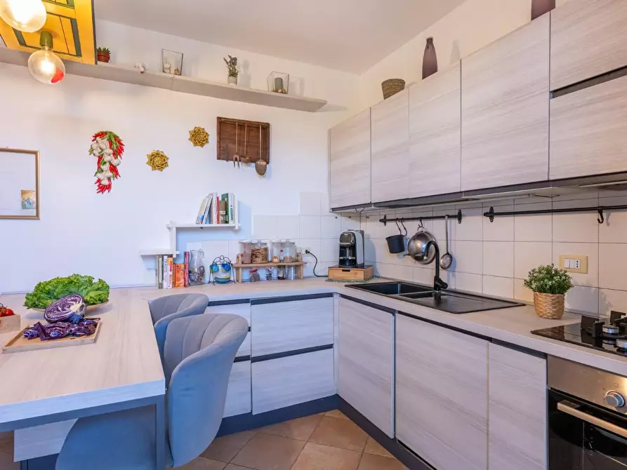 Immagine 28 di Villetta a schiera in vendita  a Cascina