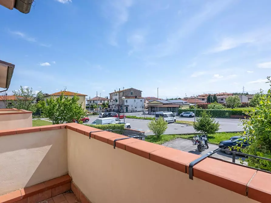 Immagine 56 di Villetta a schiera in vendita  a Cascina