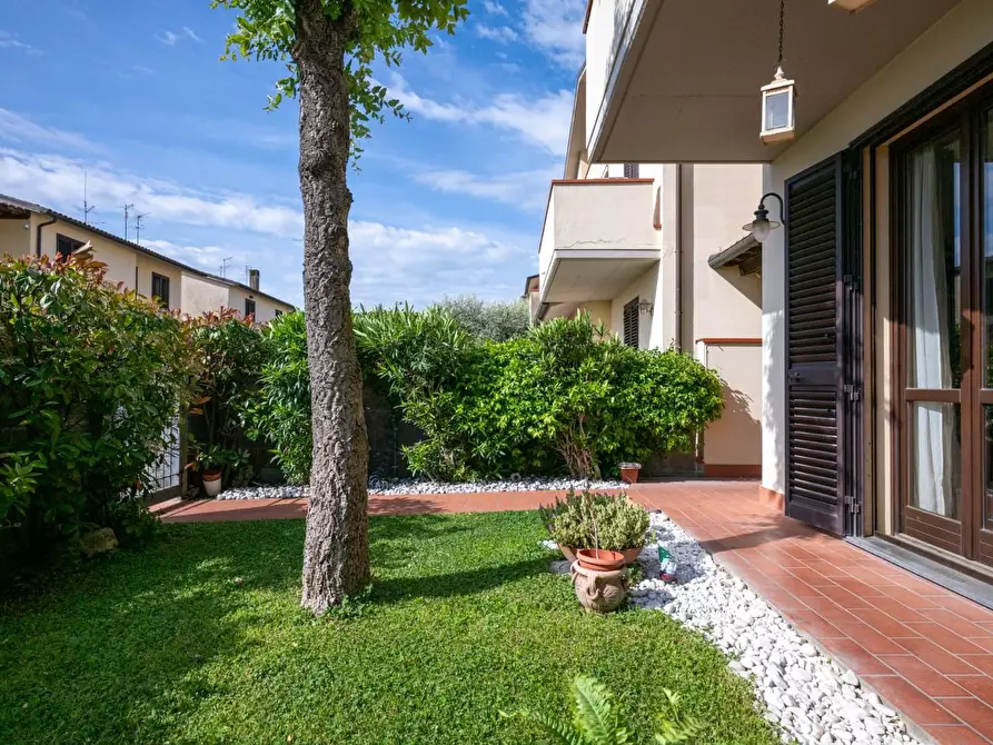 Immagine 7 di Villetta a schiera in vendita  a Cascina