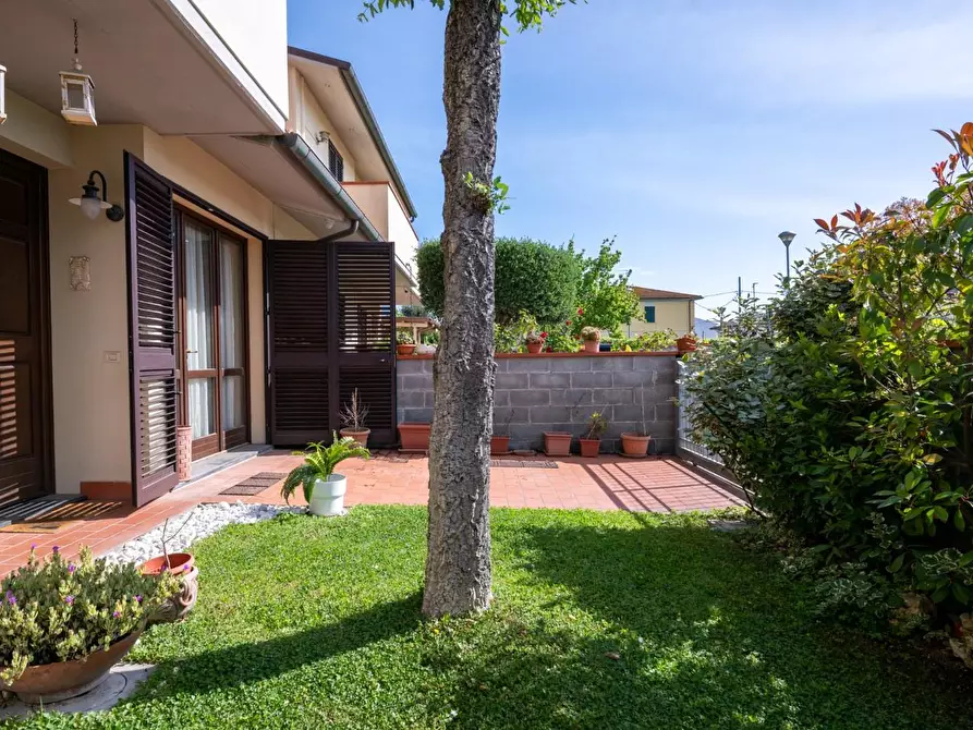 Immagine 4 di Villetta a schiera in vendita  a Cascina