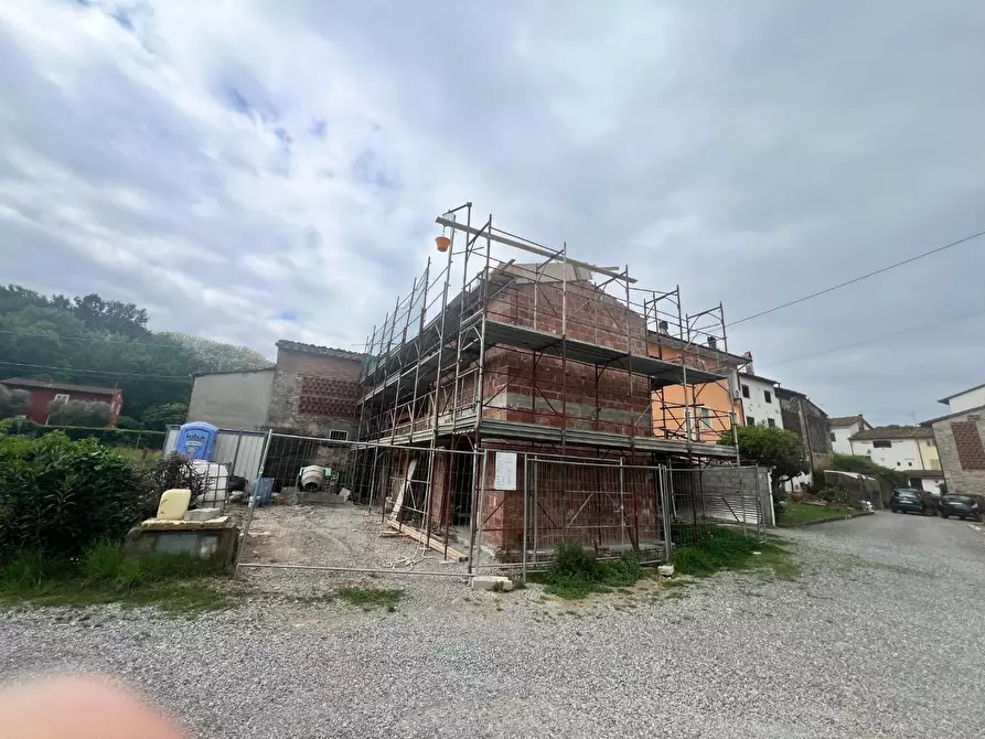 Immagine 9 di Terratetto in vendita  a Capannori