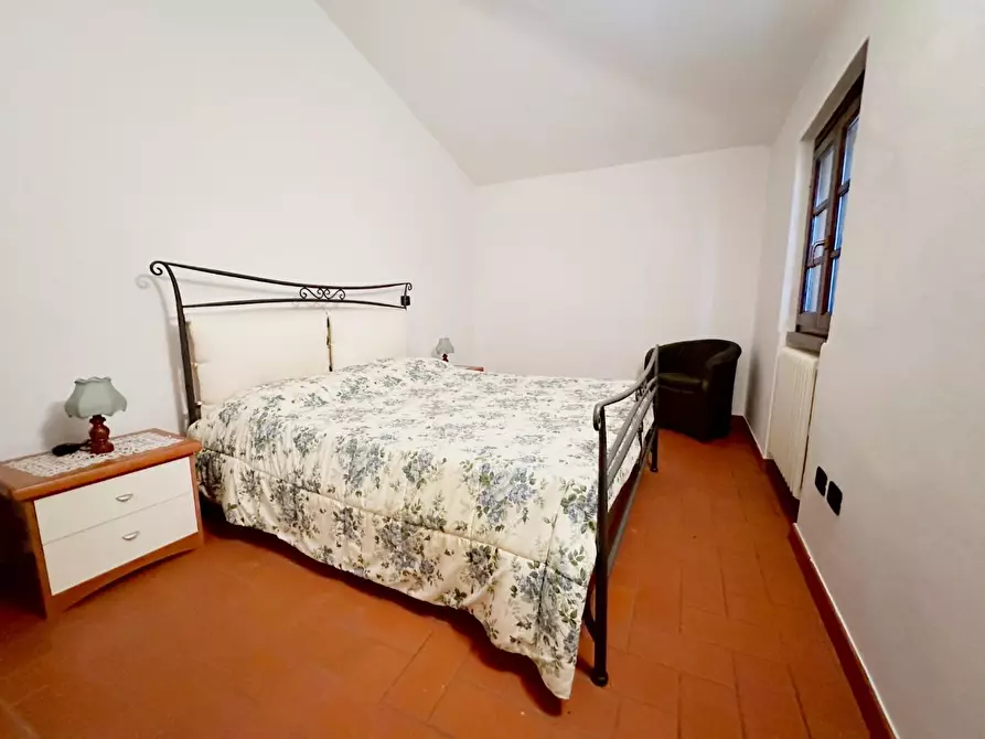 Immagine 16 di Casa colonica in vendita  a Pescia