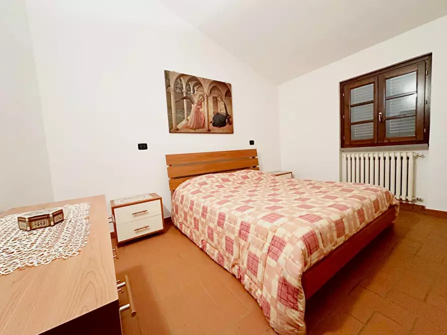 Immagine 14 di Casa colonica in vendita  a Pescia