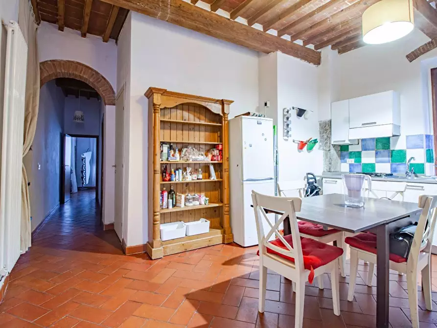 Immagine 3 di Appartamento in vendita  a Pisa