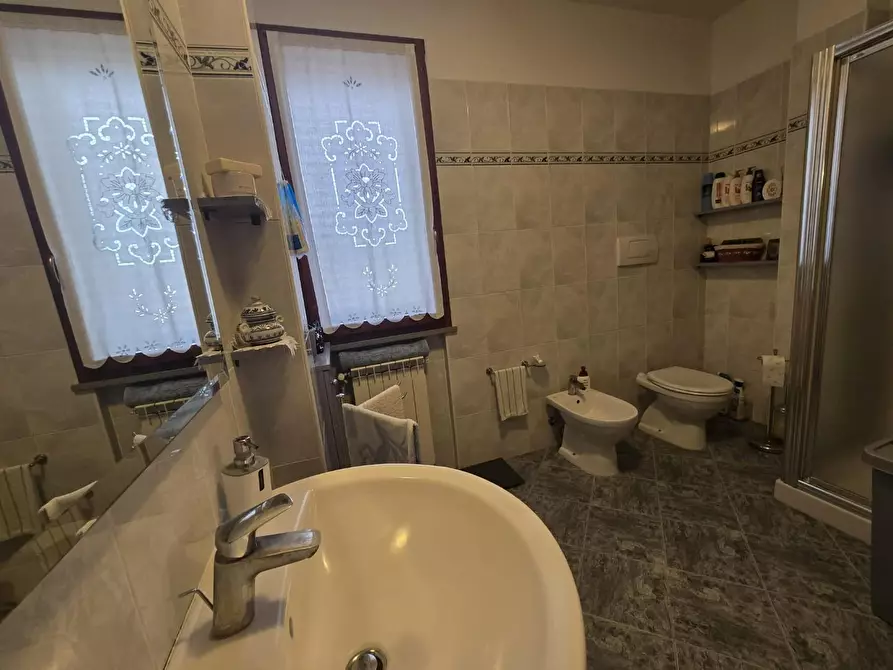 Immagine 15 di Appartamento in vendita  a Cascina