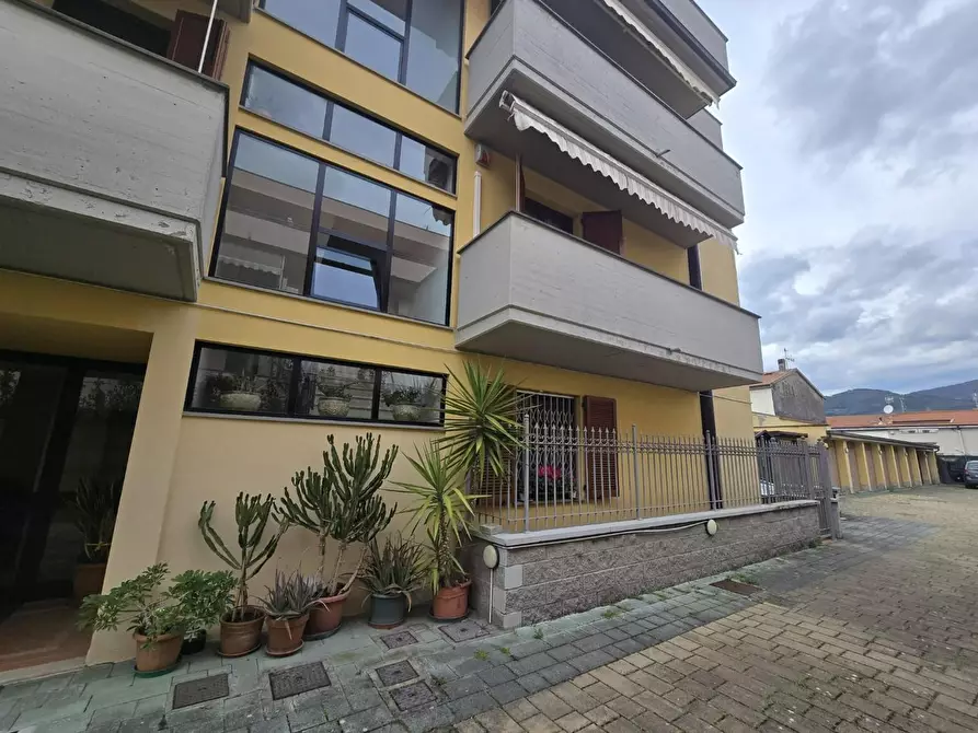Immagine 17 di Appartamento in vendita  a Cascina