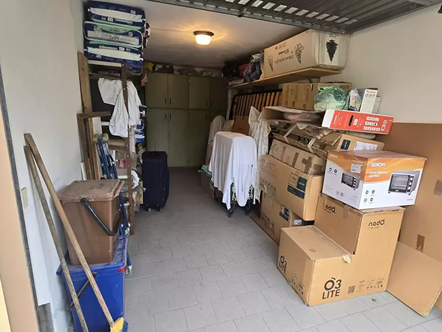 Immagine 22 di Appartamento in vendita  a Cascina