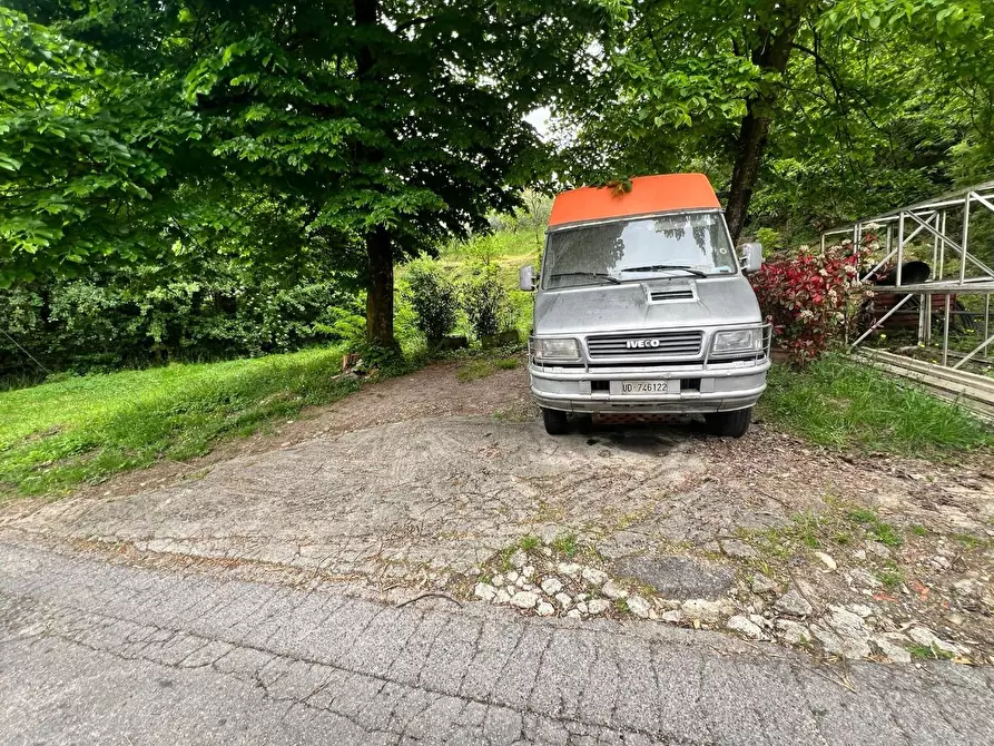 Immagine 27 di Villa in vendita  a Capannori