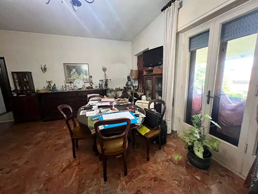 Immagine 7 di Villa in vendita  a Capannori