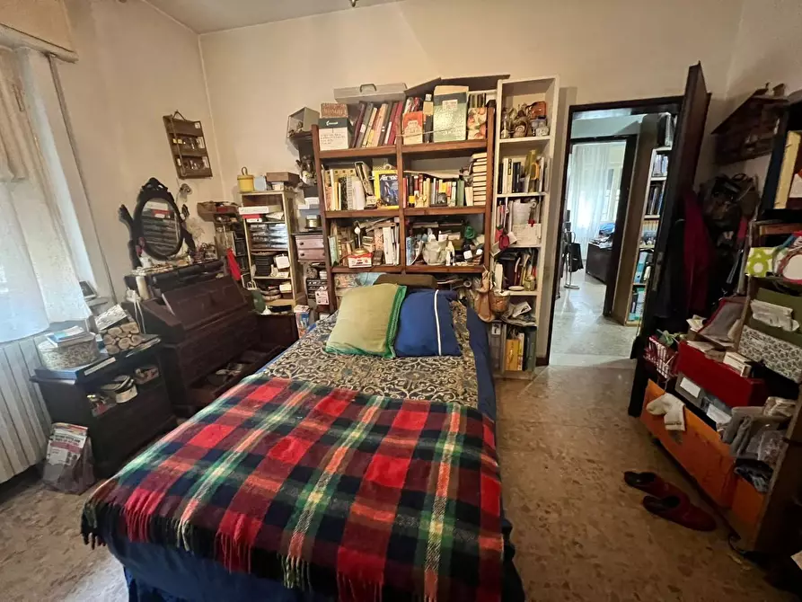 Immagine 16 di Villa in vendita  a Capannori