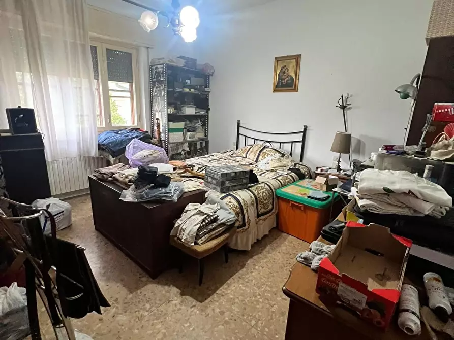 Immagine 11 di Villa in vendita  a Capannori