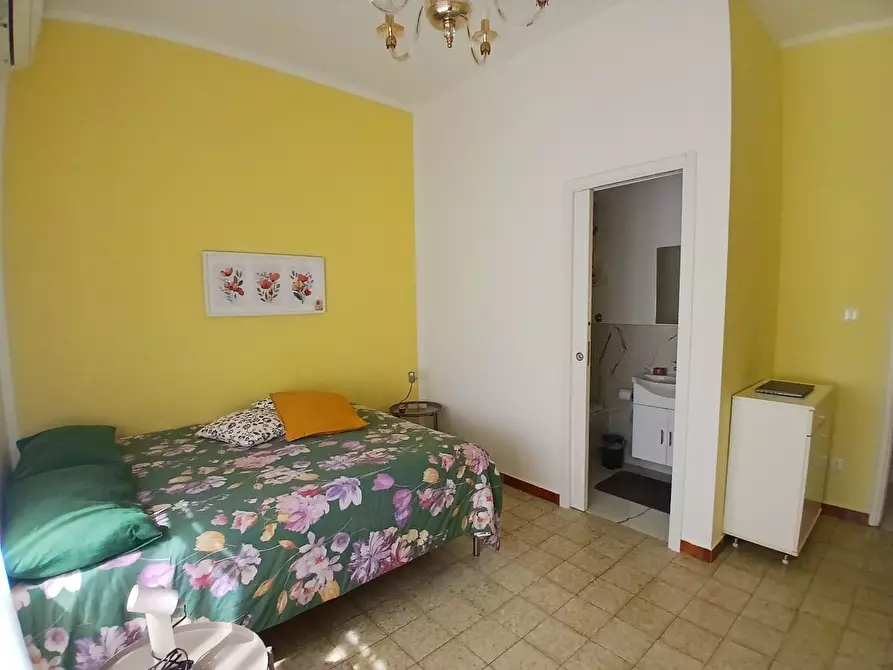 Immagine 23 di Appartamento in vendita  a Livorno