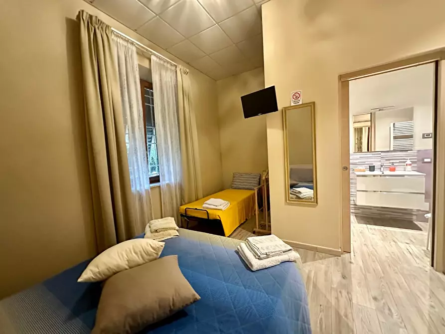 Immagine 10 di Appartamento in affitto  a Lucca