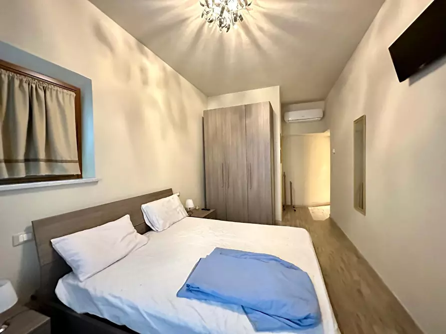 Immagine 15 di Appartamento in affitto  a Lucca